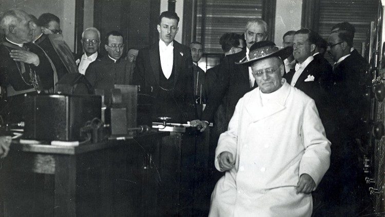 Pope Pius XI on the new Vatican Radio