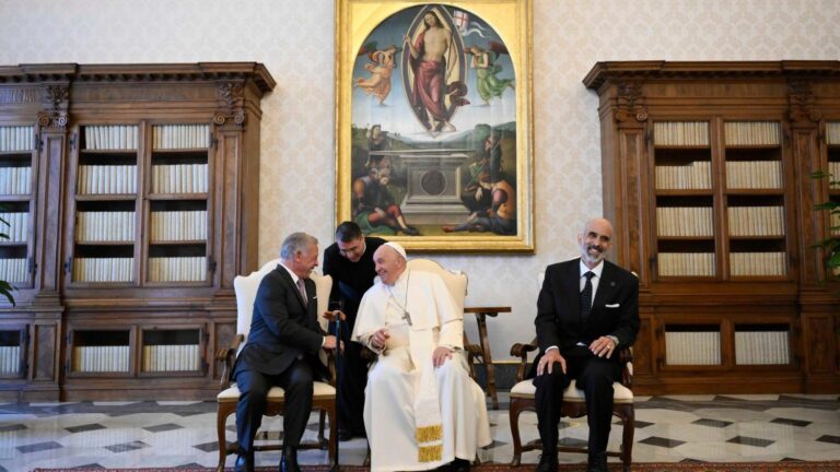 Pope receives the King of Jordan