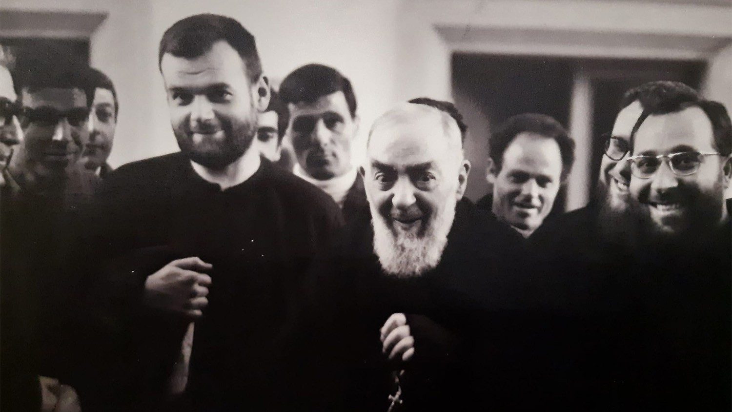 Ten unpublished shots of Padre Pio now available to all