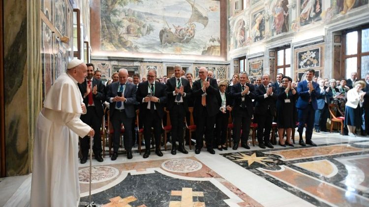 Pope Francis with participants in the international convention on AI organized by the Centesimus Annus Pro Pontifice Vatican Foundation