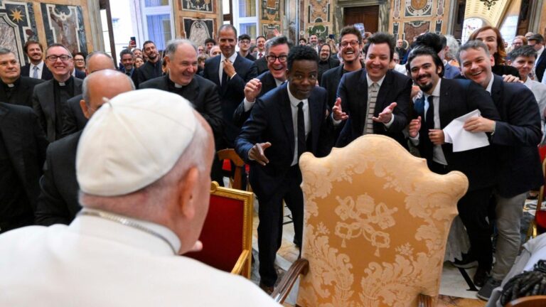 Pope to comedians: Help us to dream of a better world