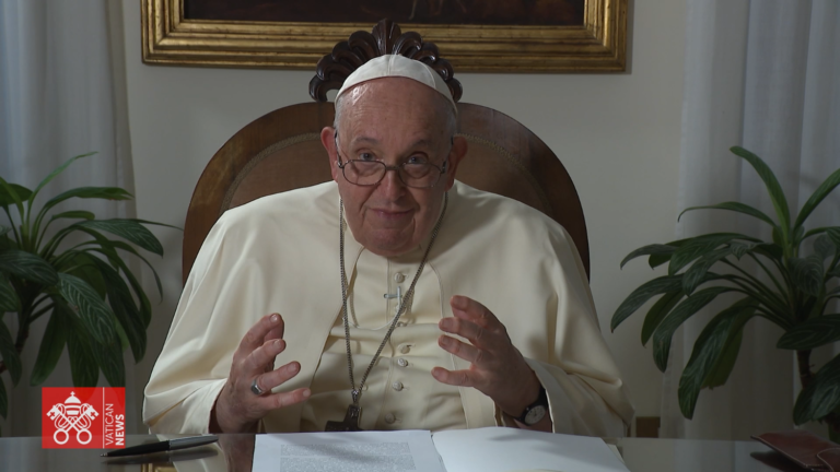 Pope to university students: ‘Stay true to your convictions and faith’