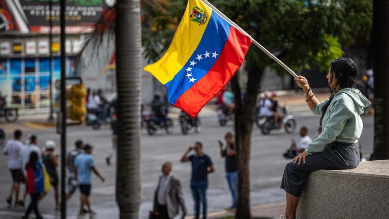 Venezuelan Bishops urge transparency over electoral results