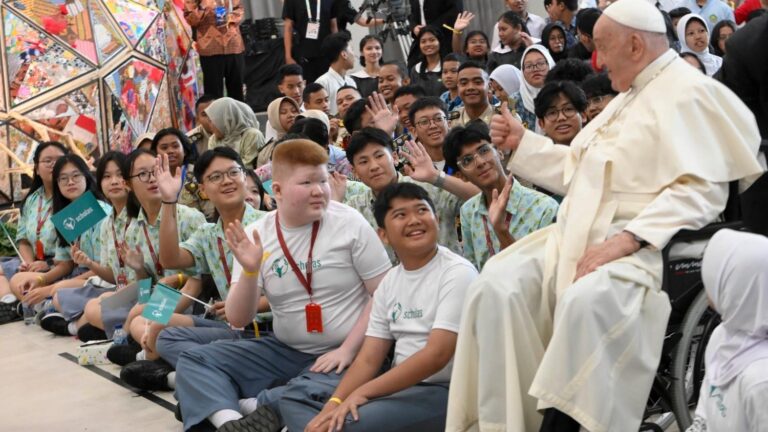 ‘We ask the Pope from Indonesia to bring a message of peace to world’