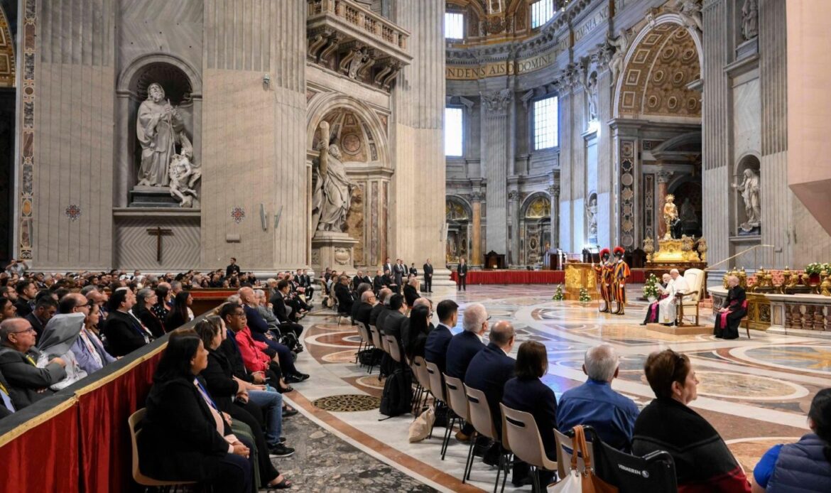 Pope to Theatines: Embrace renewal, communion, and service