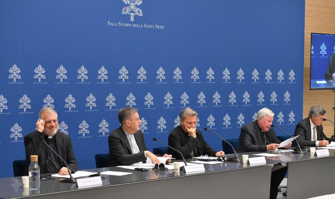 Synod leaders present details of October General Assembly