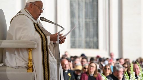 Pope opens Synod General Assembly with Mass in St Peter’s Square