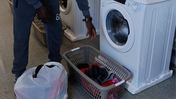 Shower and laundry services offered for those who need them in San Ferdinando, Calabria