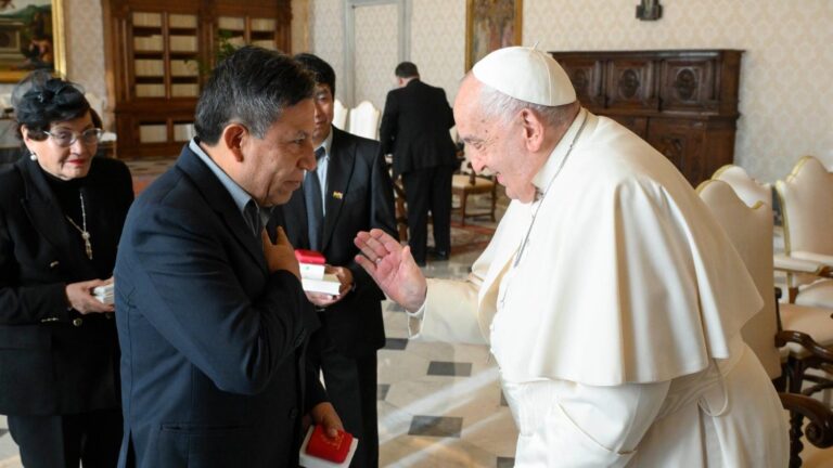 Pope Francis meets Vice President of Bolivia